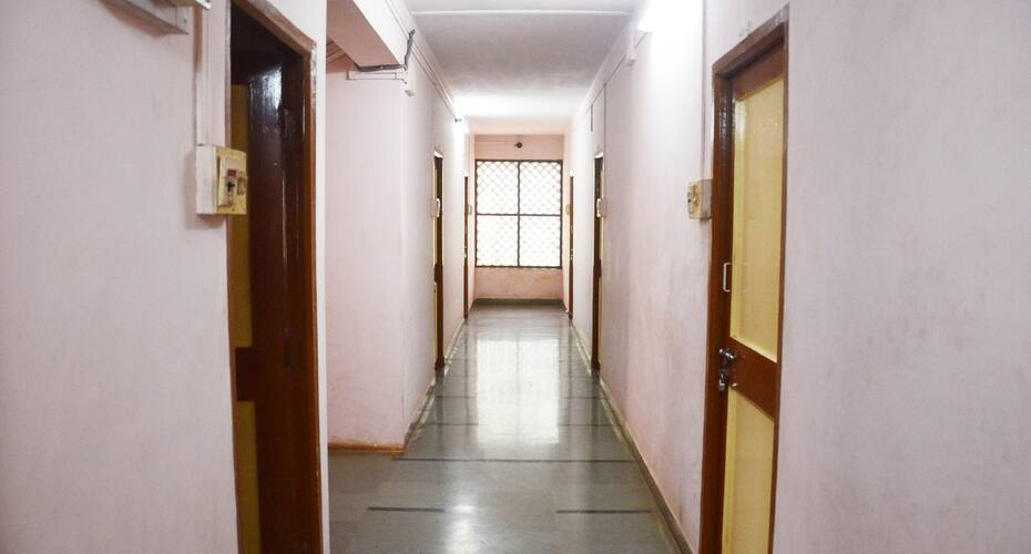 Shraddha Shree Hotel, Ratnagiri 4